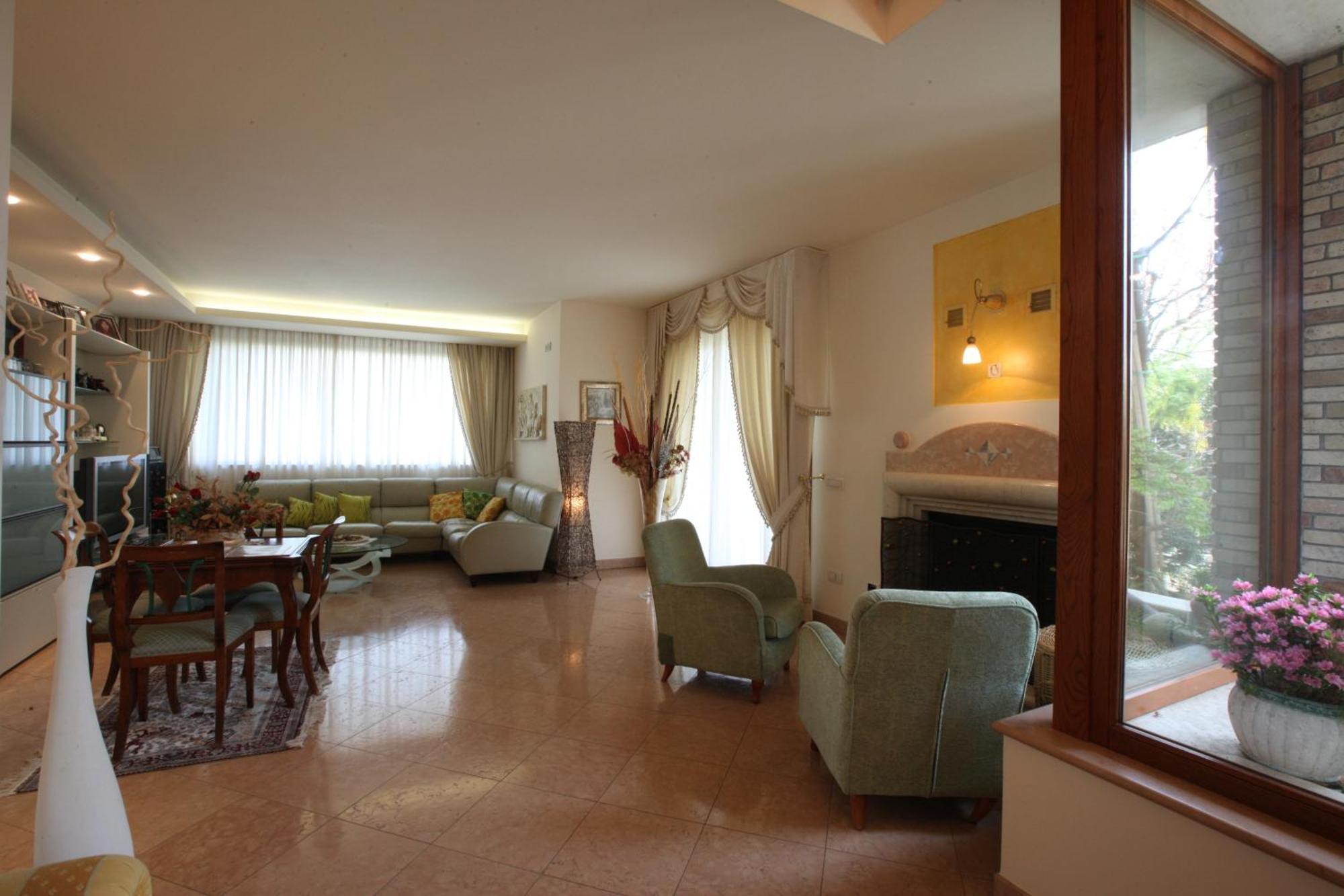 Villa Gioia Rooms มอนเตกรานาโร ภายนอก รูปภาพ