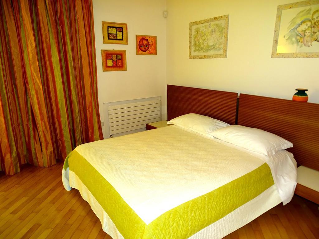 Villa Gioia Rooms มอนเตกรานาโร ภายนอก รูปภาพ